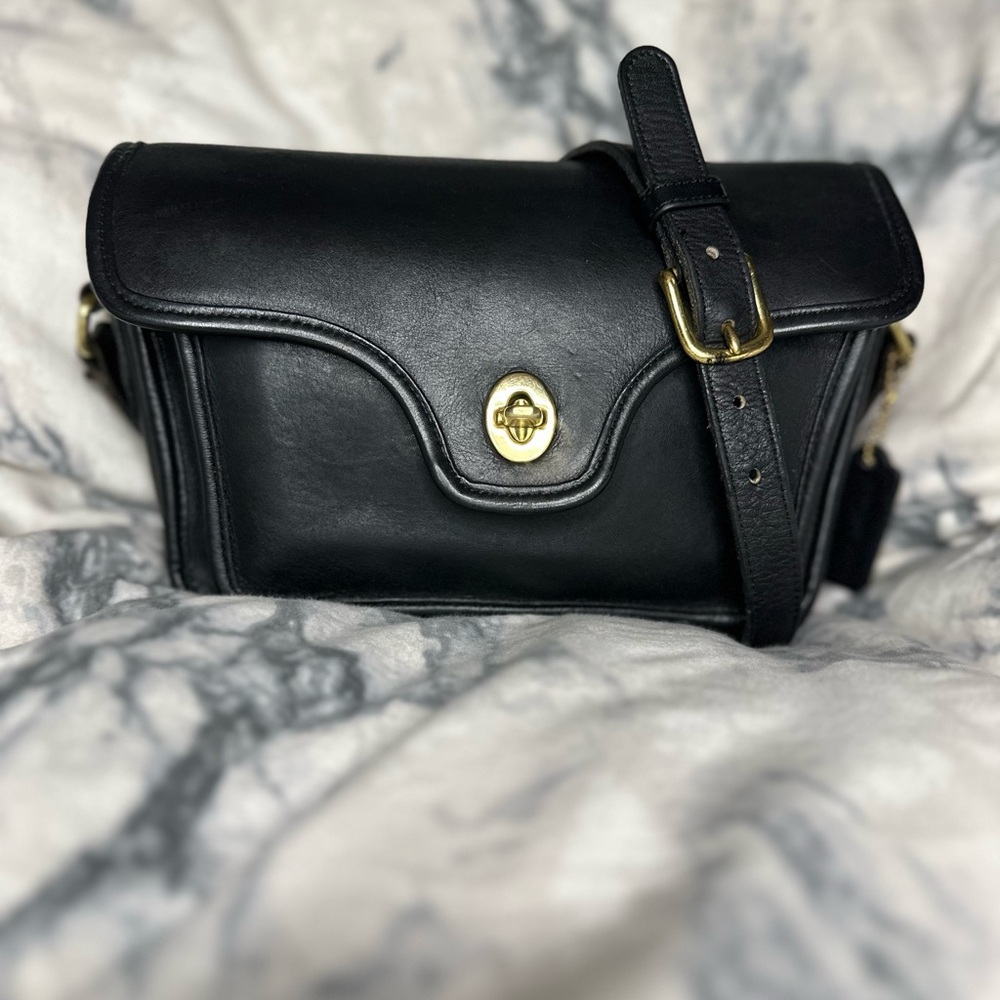 Vintage coach Kent bag